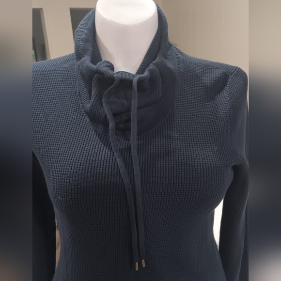 Lauren Ralph Lauren Women’s Navy Blue Waffle Knit Long Sleeve Top Sz L Cowl Neck - Picture 2 of 2